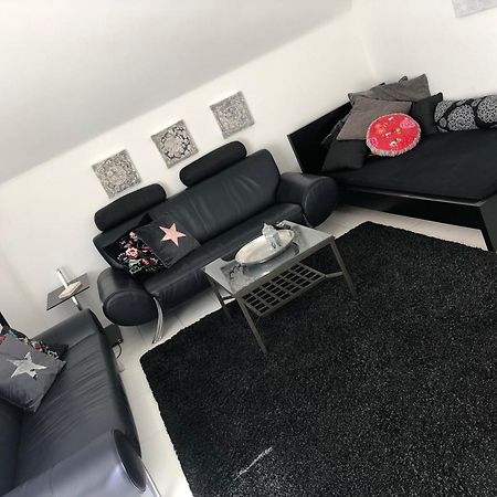 Bel Art Etage Mit Grossem Parkplatz Apartment Haan Exterior photo