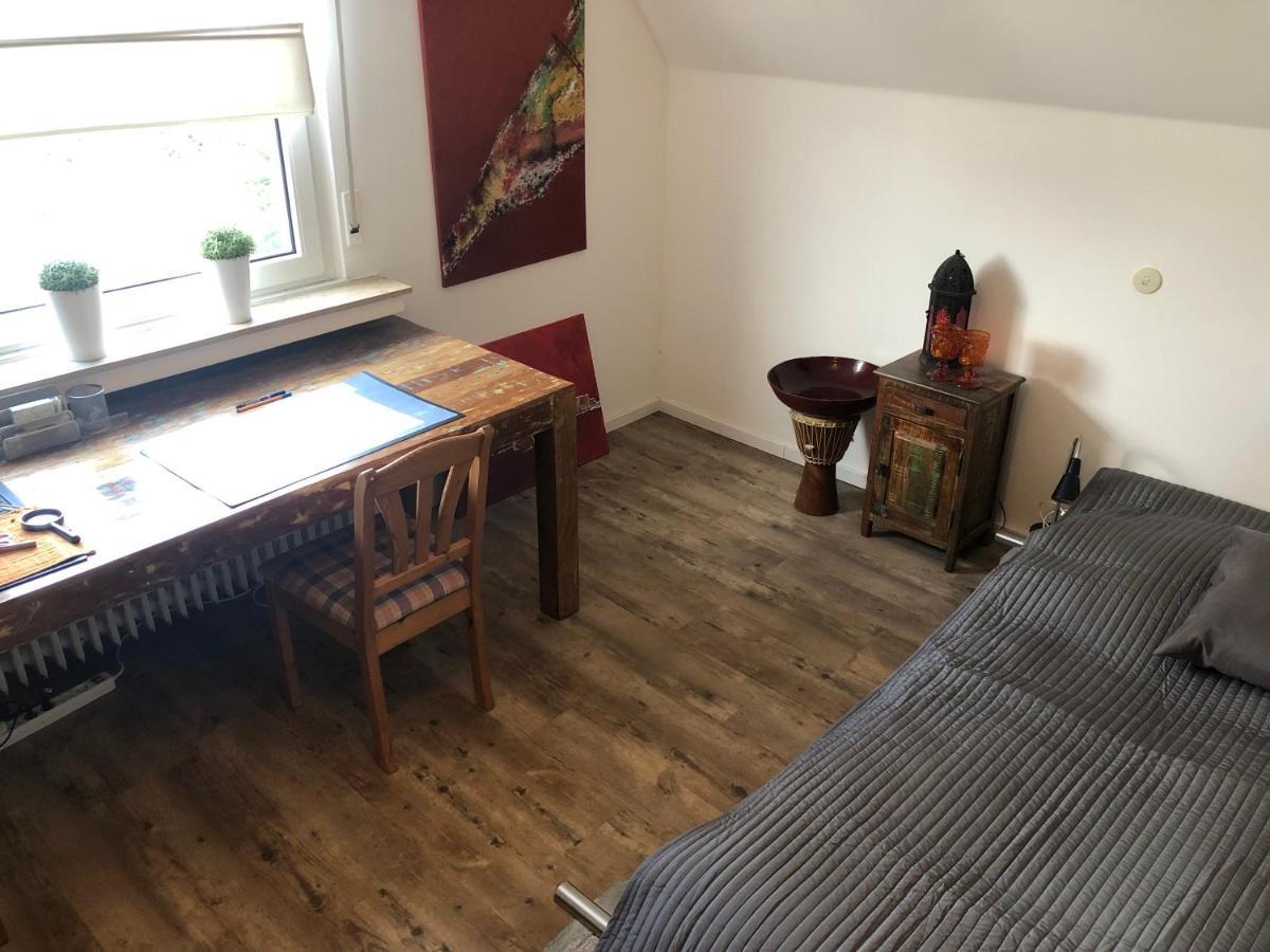 Bel Art Etage Mit Grossem Parkplatz Apartment Haan Exterior photo